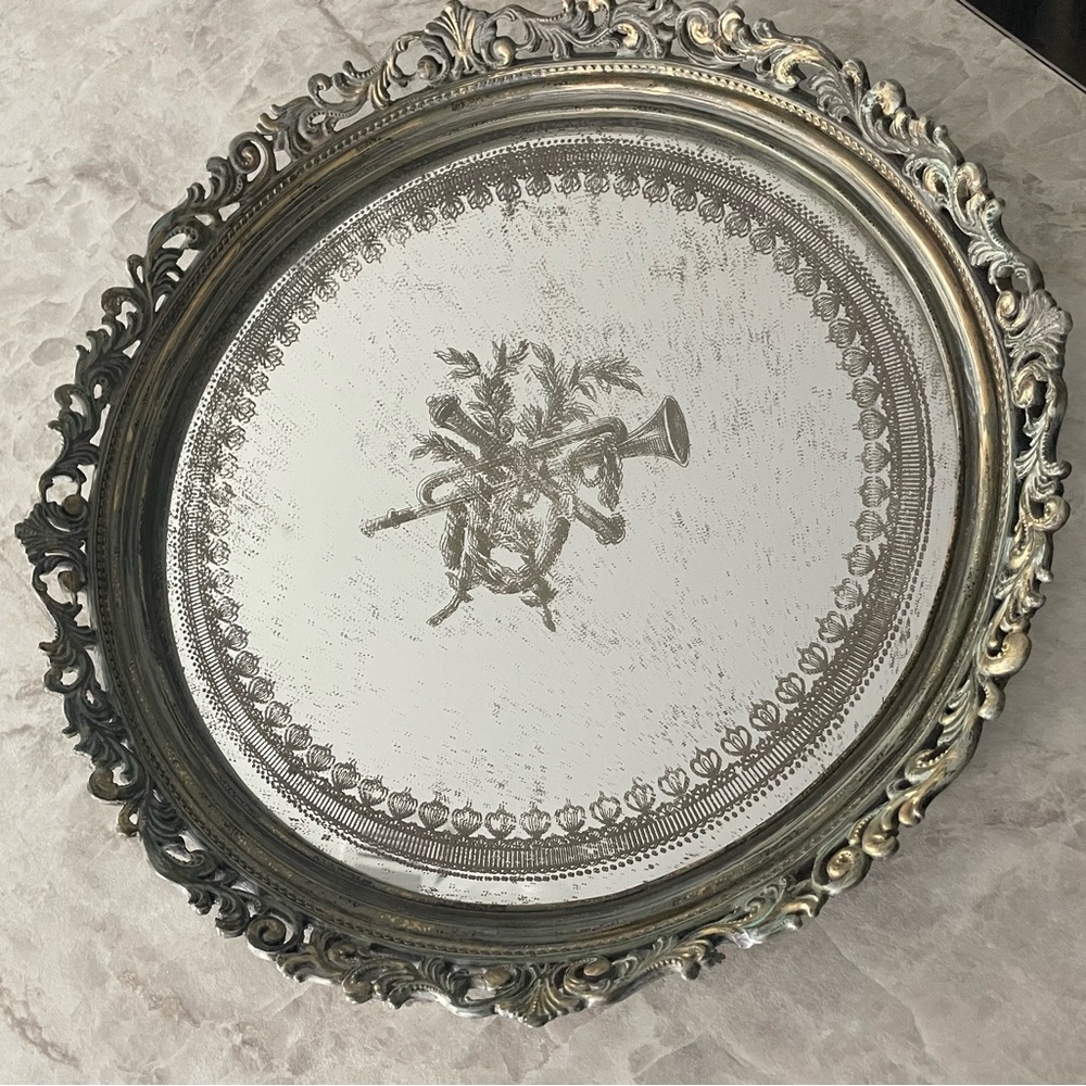 Barreveld Mirrored serving Tray, 15” diameter